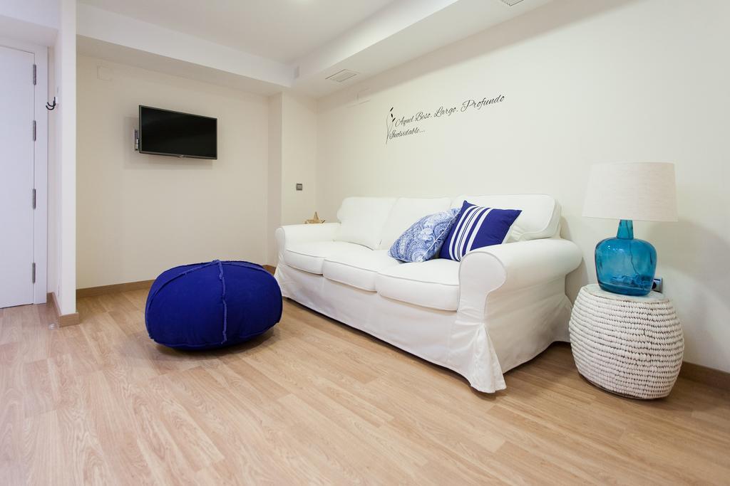 Ole - Albareda 24 Apartment